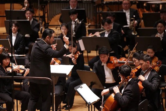 Wuxi Symphony Orchestra wins applause on European tour