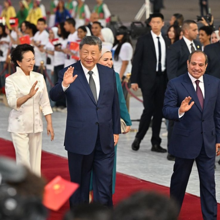 Xi arrives in Cairo for state visit to Egypt