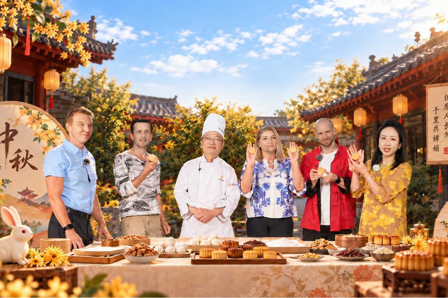 Rolling through history: Crafting century-old 'tijiang' mooncake