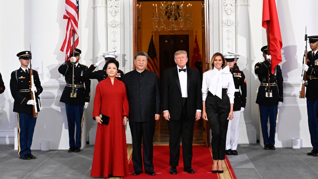 Xi attends state dinner held by Trump